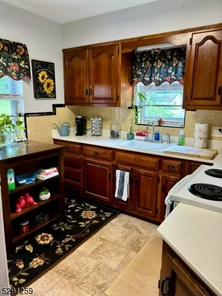 748 Thompson Ave, Bridgewater, NJ 08807 photo 7