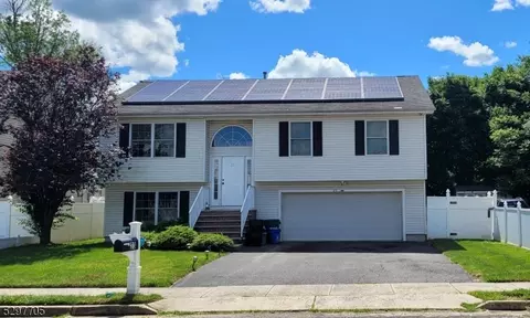 23 N 3rd Ave, Manville, NJ 08835