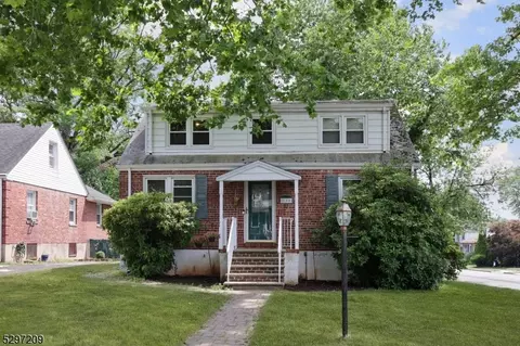 211 Hoover Ave, Edison, NJ 08837