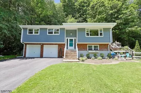 218 Sagamore Rd, Vernon Twp, NJ 07422
