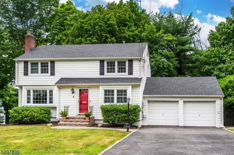 7 Mckinley Ave, West Caldwell, NJ 07006