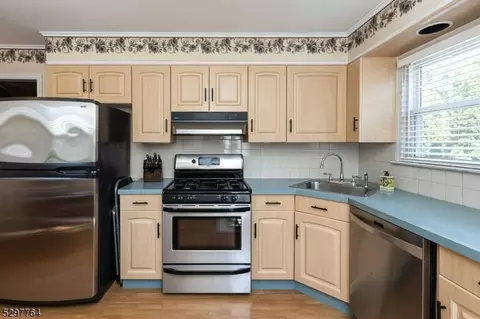 48 Glenside Ave, Summit, NJ 07901 photo 8