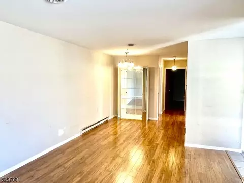 5 Dover Walk, Toms River, NJ 08753