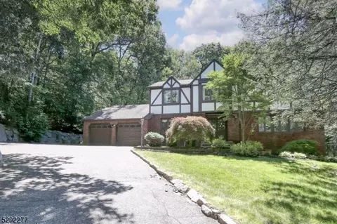 75 Old Forge Rd, Ringwood, NJ 07456