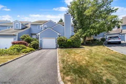 19 Knutsen Dr, West Orange, NJ 07052
