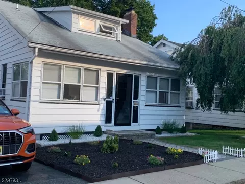 9 Mckinley Pl, West Orange, NJ 07052