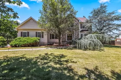 1 Stockton Rd, Hillsborough, NJ 08844