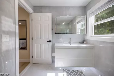 77 Fayette Ave, Wayne, NJ 07470 photo 15