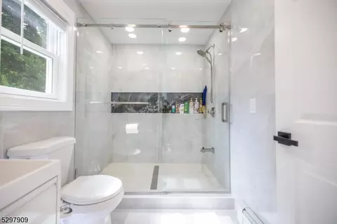 77 Fayette Ave, Wayne, NJ 07470 photo 10