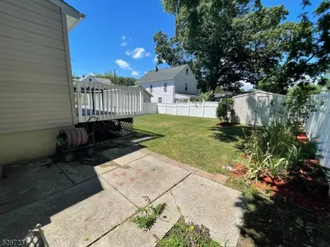 3 Mann Pl, Wanaque Boro, NJ 07420 photo 25