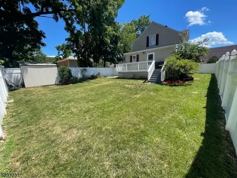 3 Mann Pl, Wanaque Boro, NJ 07420 photo 21