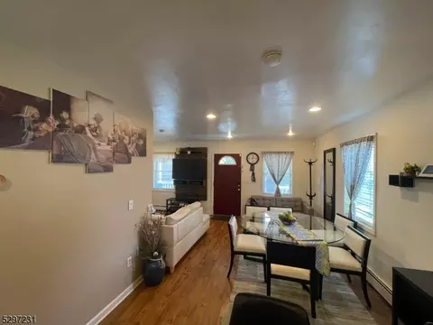 3 Mann Pl, Wanaque Boro, NJ 07420 photo 4