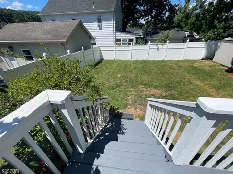 3 Mann Pl, Wanaque Boro, NJ 07420 photo 19