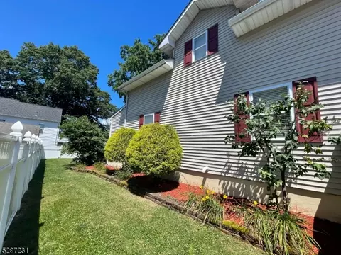 3 Mann Pl, Wanaque Boro, NJ 07420 photo 24
