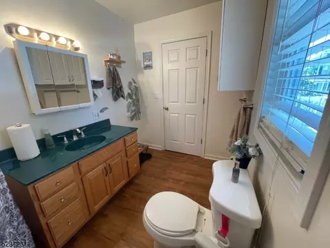 3 Mann Pl, Wanaque Boro, NJ 07420 photo 10