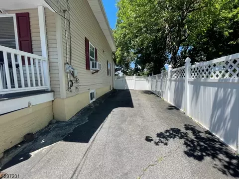 3 Mann Pl, Wanaque Boro, NJ 07420 photo 26