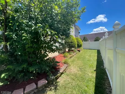 3 Mann Pl, Wanaque Boro, NJ 07420 photo 23