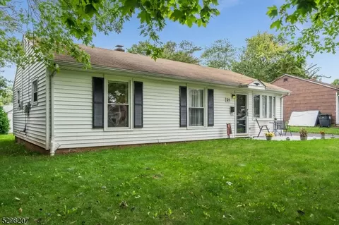 31 Marie Ave, Bridgewater, NJ 08807