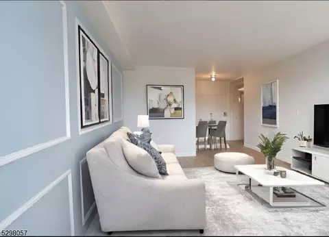 276 Prospect St #4, East Orange, NJ 07017