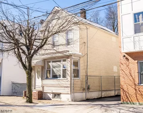 579 S 18th St, Newark, NJ 07103