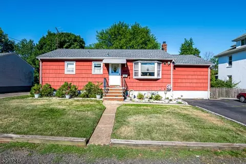 238 Suttons Ln, Edison, NJ 08817