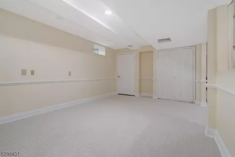 2 Saddlebrook Dr, Washington, NJ 07882 photo 34