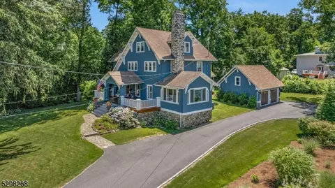 58 Briarcliff Rd, Mountain Lakes, NJ 07046