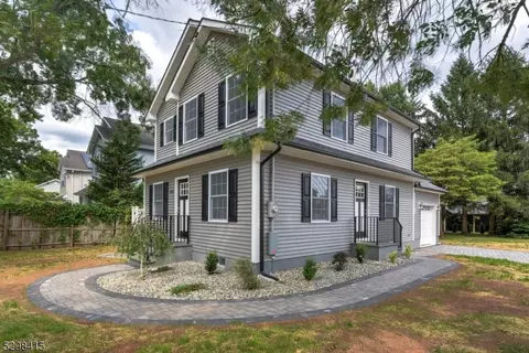 800 Drake Ave, Middlesex, NJ 08846