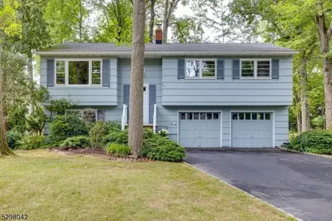 41 Robbins Ave, Berkeley Heights, NJ 07922 photo 2