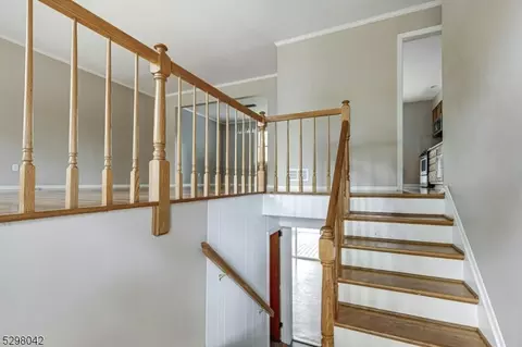 41 Robbins Ave, Berkeley Heights, NJ 07922 photo 6