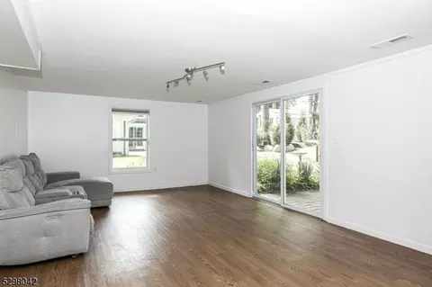 41 Robbins Ave, Berkeley Heights, NJ 07922 photo 27