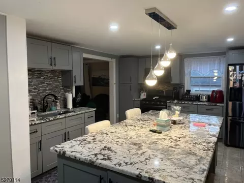 234 Pope St, Manville, NJ 08835