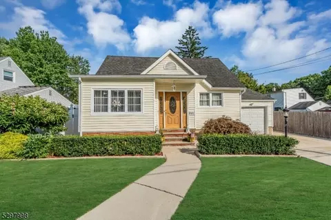 681 Pinewood Rd, Union, NJ 07083