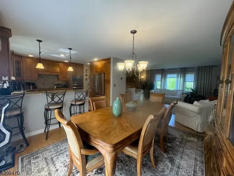 1 Rolling Hills Rd, Sussex, NJ 07461