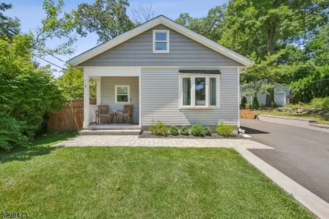 5 Sylvan Ln, Denville, NJ 07834