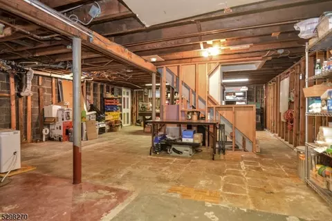 712 Paramus Rd, Paramus, NJ 07652 photo 16
