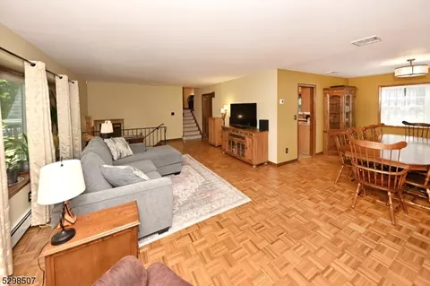 722 Chimes Rd, Paramus, NJ 07652 photo 7