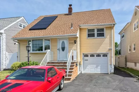 2142 Fay Ave, Linden, NJ 07036