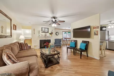 73 Larkin Cir, West Orange, NJ 07052