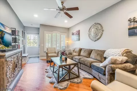 17 Abigail Way, Sparta, NJ 07871