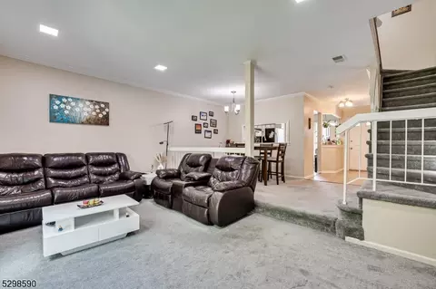 1005 Maplecrest Rd, Edison, NJ 08820 photo 23