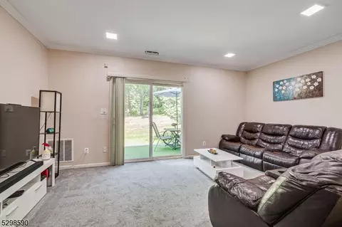 1005 Maplecrest Rd, Edison, NJ 08820 photo 22