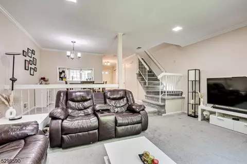 1005 Maplecrest Rd, Edison, NJ 08820 photo 24