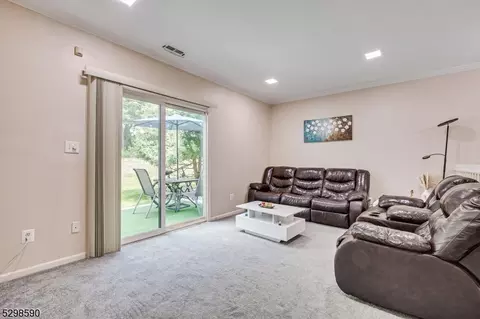 1005 Maplecrest Rd, Edison, NJ 08820 photo 21