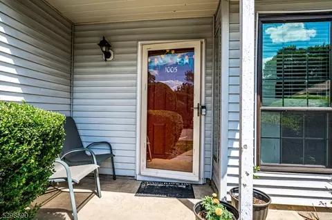1005 Maplecrest Rd, Edison, NJ 08820 photo 7