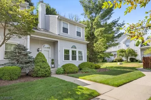 324 Carnegie Ct, Hackettstown, NJ 07840