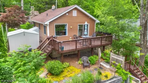 50 Broadway, West Milford, NJ 07480