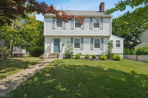 10 Eagle Ter, West Orange, NJ 07052
