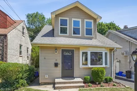 18 Ackerman St, Bloomfield, NJ 07003