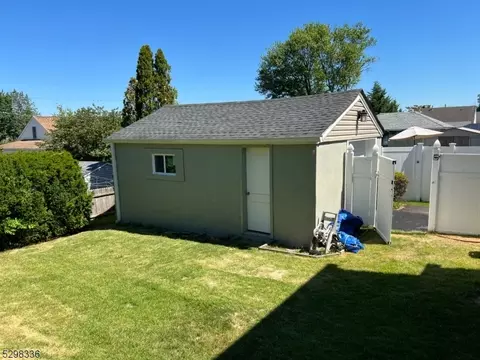 30 Garwood St, South River, NJ 08882